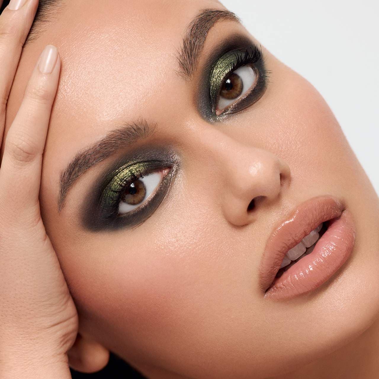 PAT McGRATH LABS MOTHERSHIP XII Eyeshadow Palette: Petalmorphosis