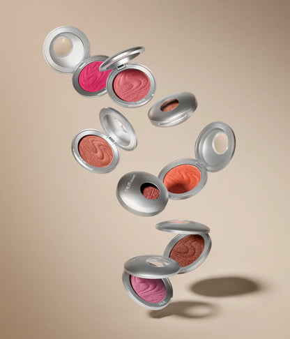 r.e.m. beauty Hypernova Satin Matte Blush