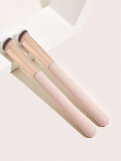 Set x 2 Concealer Brushes