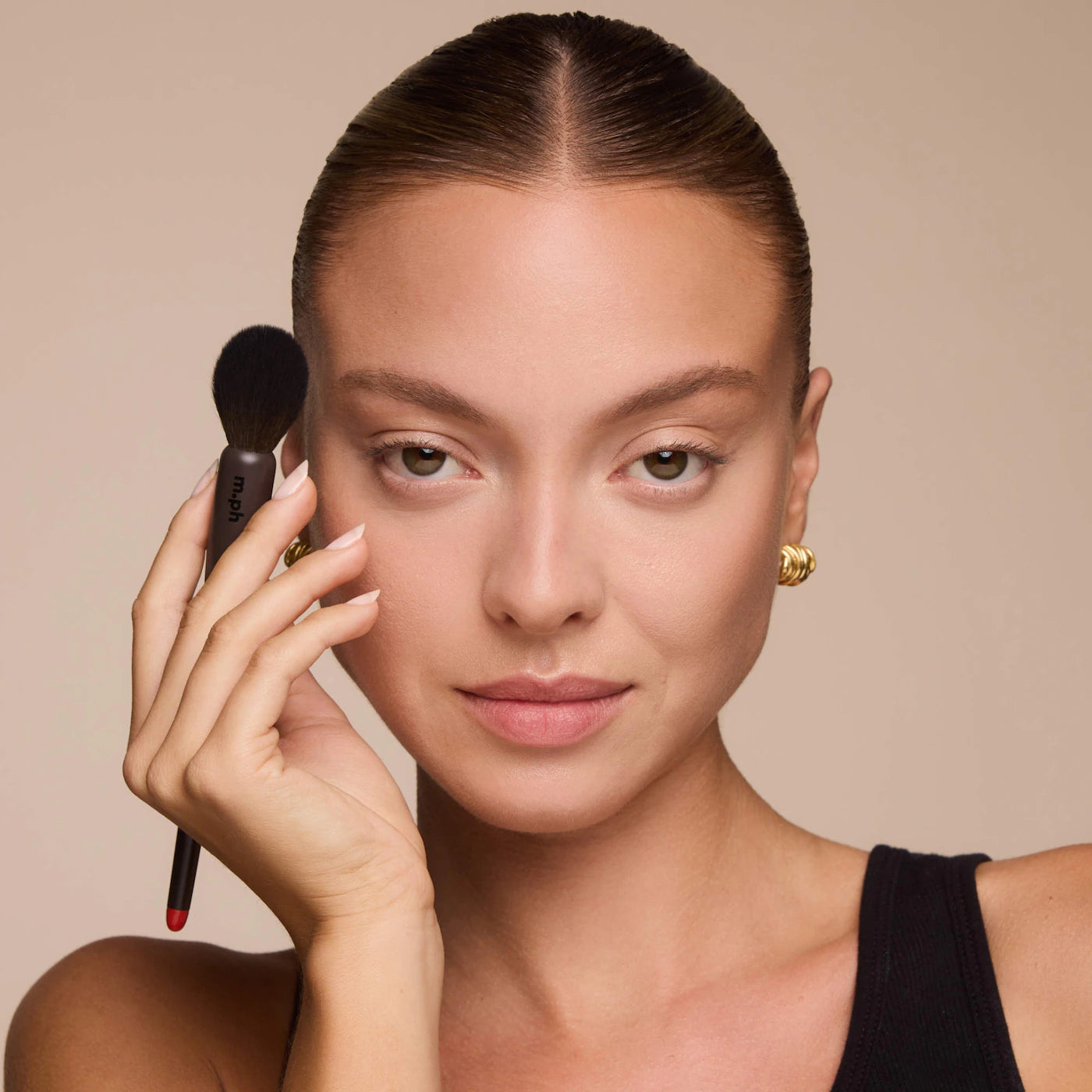 m.ph The Foundation Brush